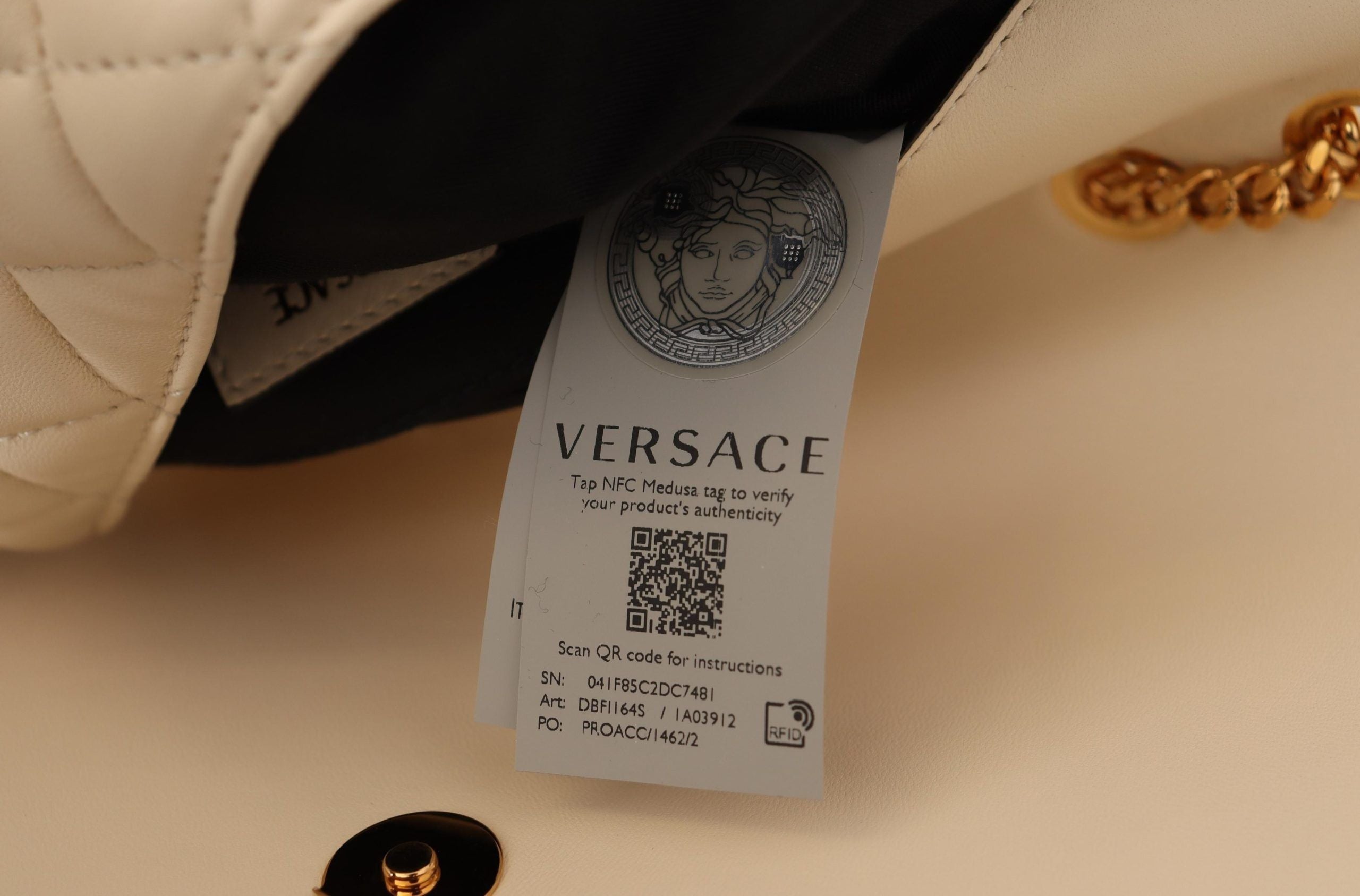 Versace Elegant Vit Axelväska i Nappaläder