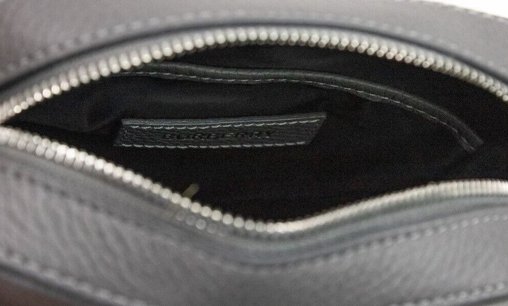 Burberry Thornton Liten Grå Präglad Logotyp Kornig Läder Axelremsväska