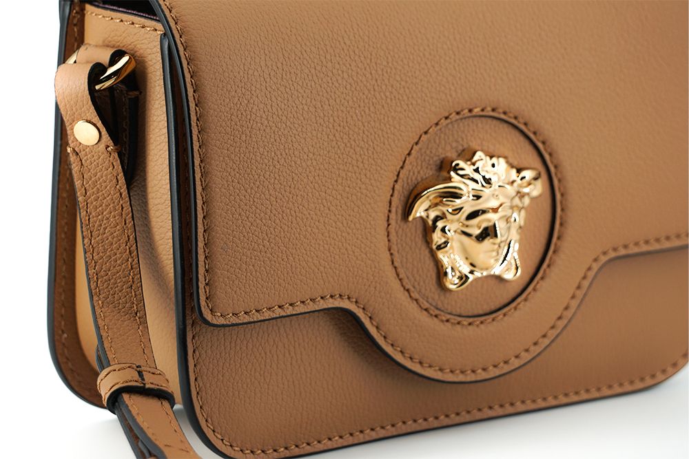 Versace Elegant Axelväska i Kalvskinn i Brunt