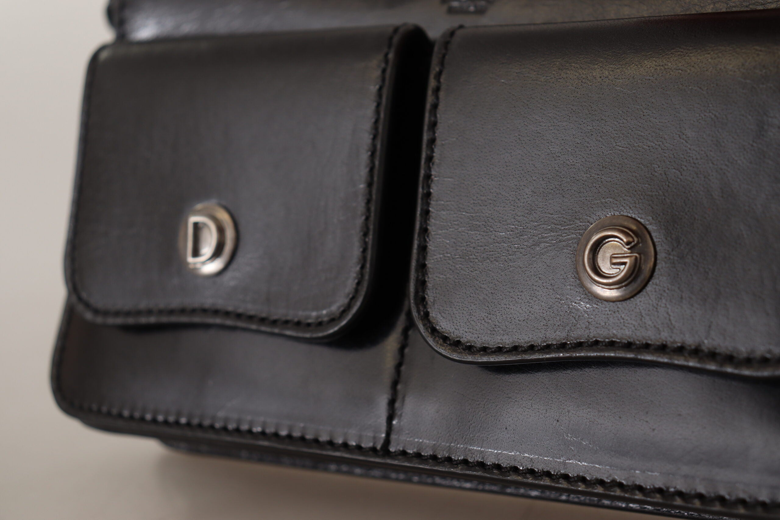 Dolce & Gabbana Svart Läderarmband Miniväska Kort Plånbok