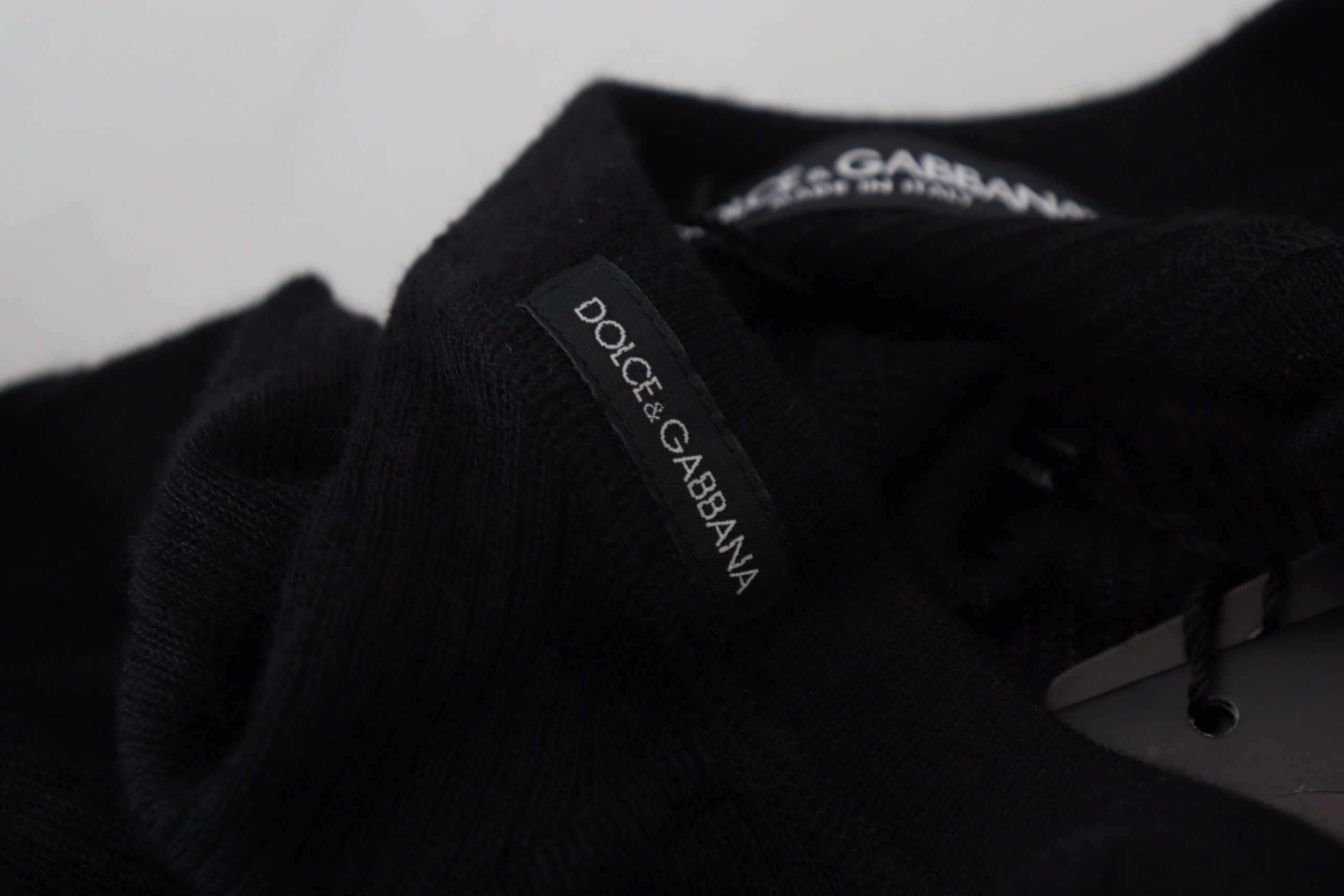 Dolce & Gabbana Svart Kashmirtröja Med Knappar