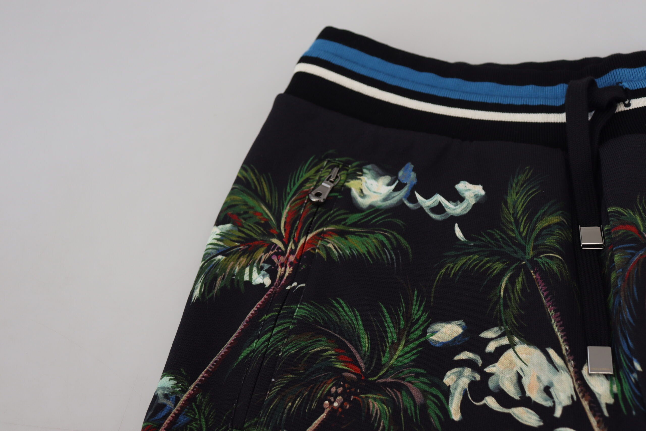 Dolce & Gabbana svarta bomullsshorts med vulkantryck