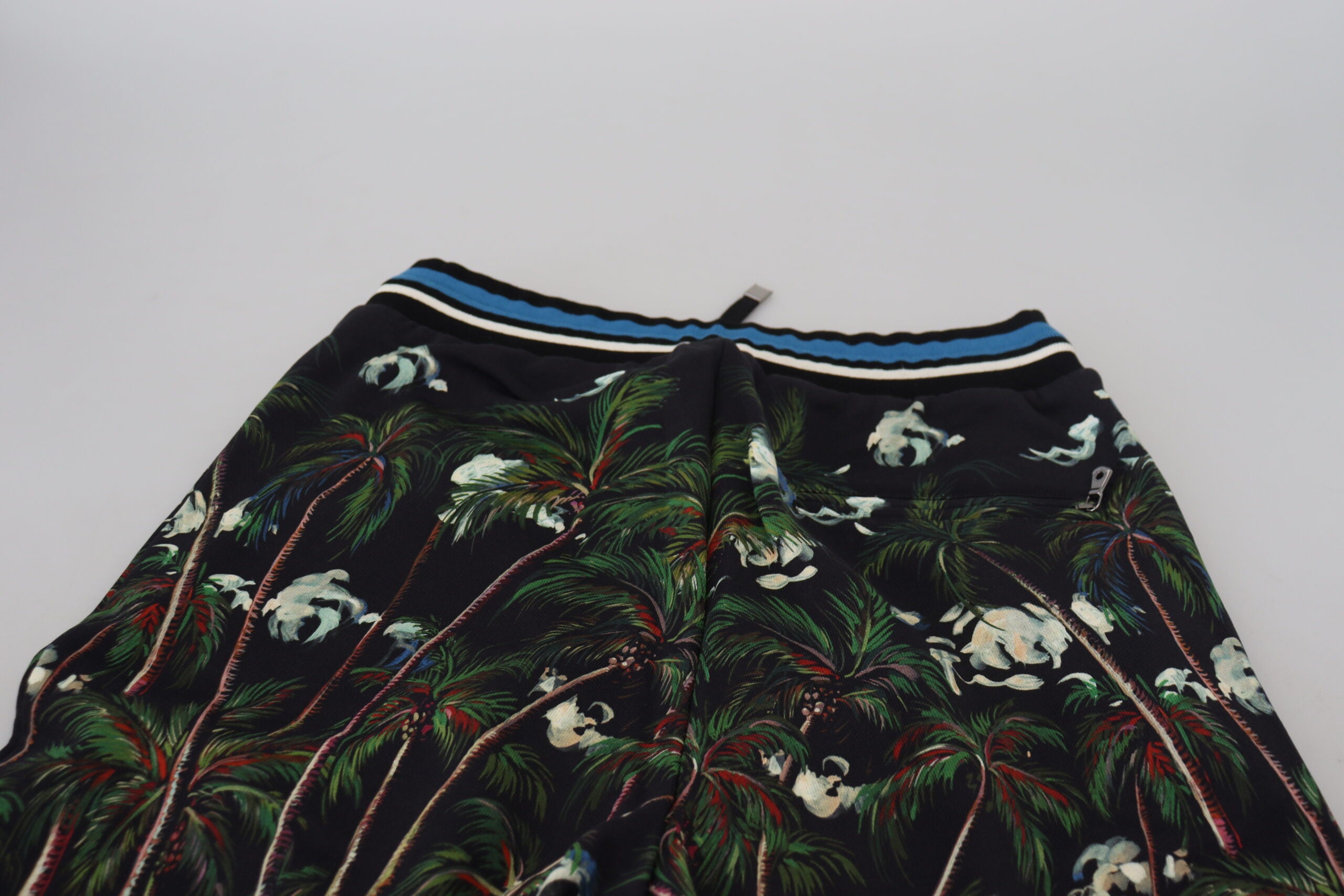 Dolce & Gabbana svarta bomullsshorts med vulkantryck