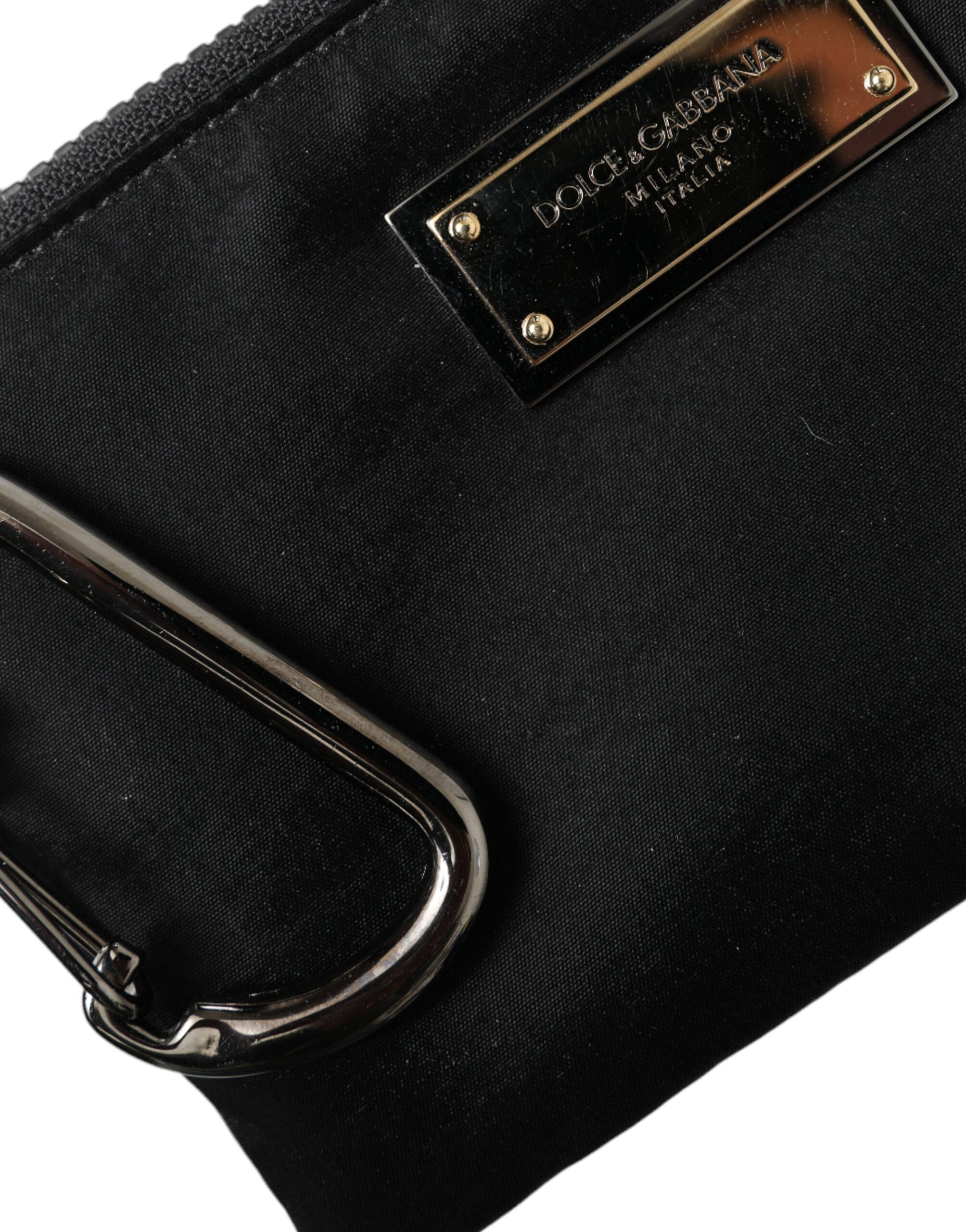 Dolce & Gabbana svart nylon nyckelringspåse med logotyp och plack kuvertväska