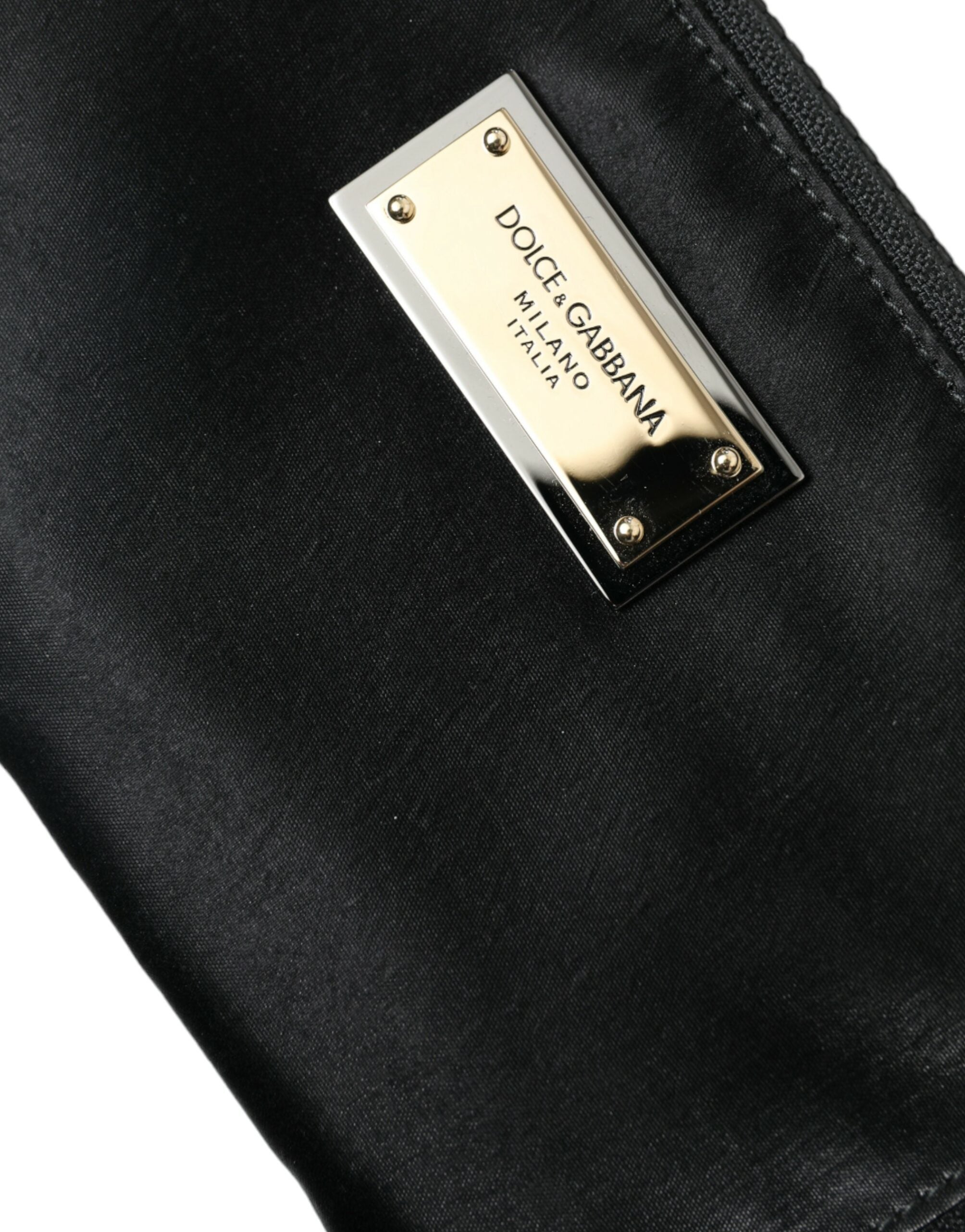 Dolce & Gabbana svart nylon nyckelringspåse med logotyp och plack kuvertväska