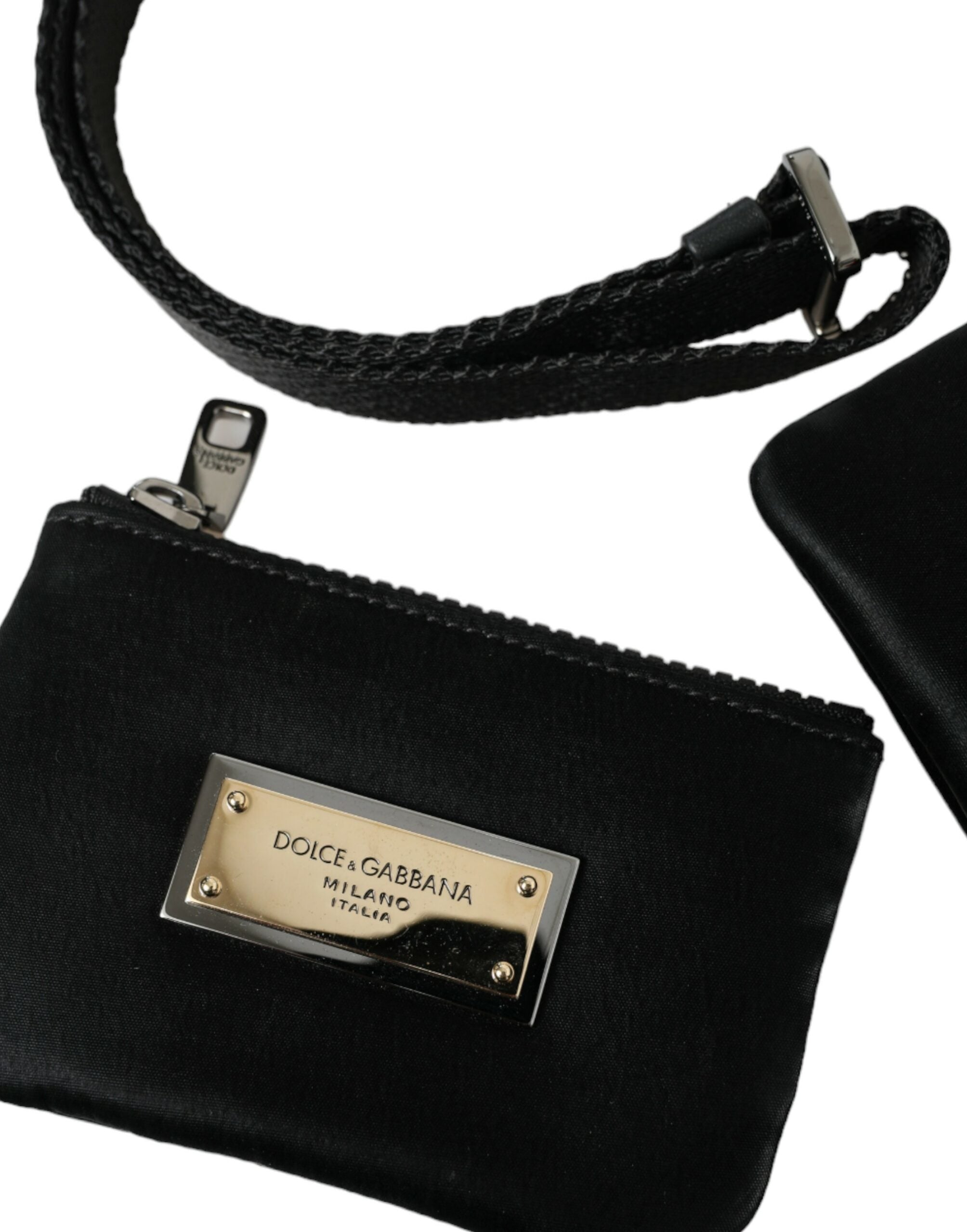 Dolce & Gabbana svart nylon nyckelringspåse med logotyp och plack kuvertväska