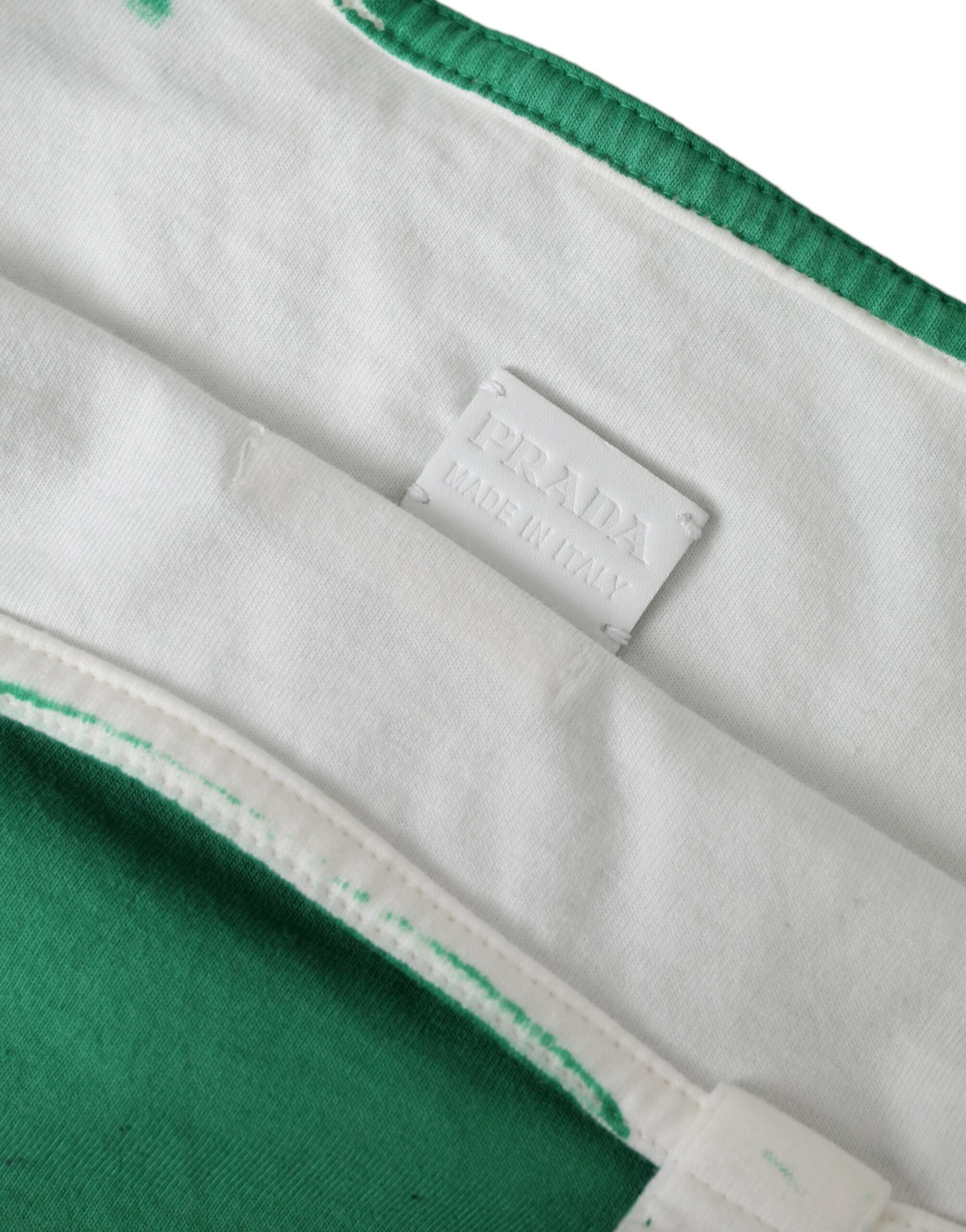 Prada grön jerseyväska med logotyp på axeln