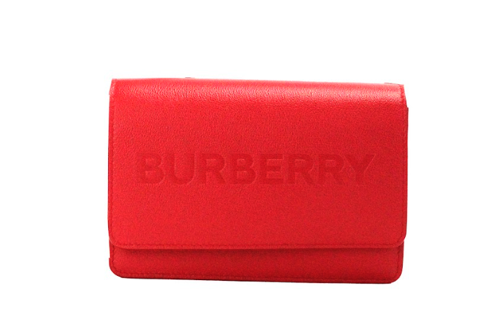 Burberry Hampshire Liten Röd Axelremsväska i Slät Läder med Präglad Logotyp