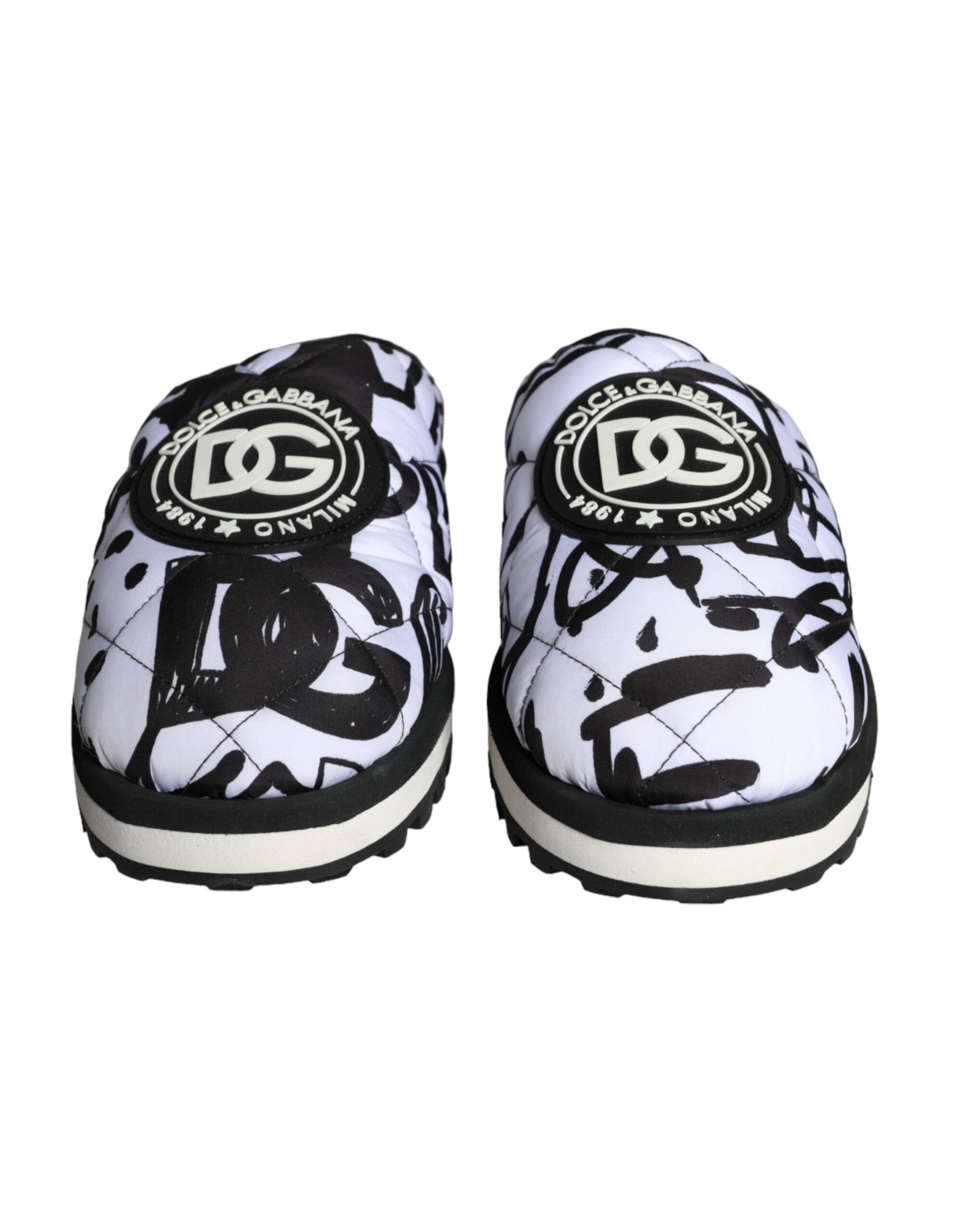 Dolce & Gabbana Svarta Vita Quiltade Logotyp Sandaler Tofflor Skor