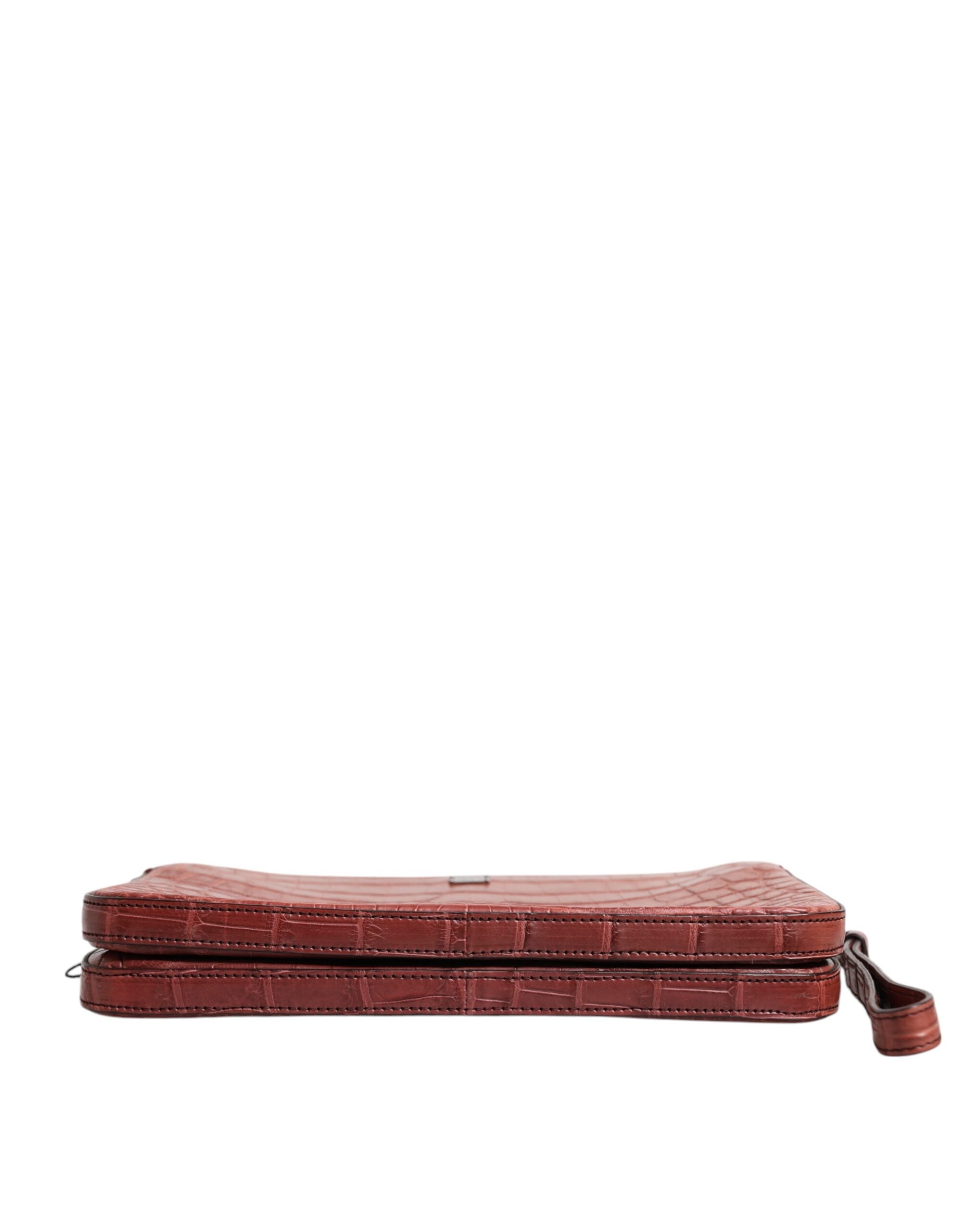 Dolce & Gabbana Bordeaux Krokodilskinnsväska med Logotypplakett för Herr