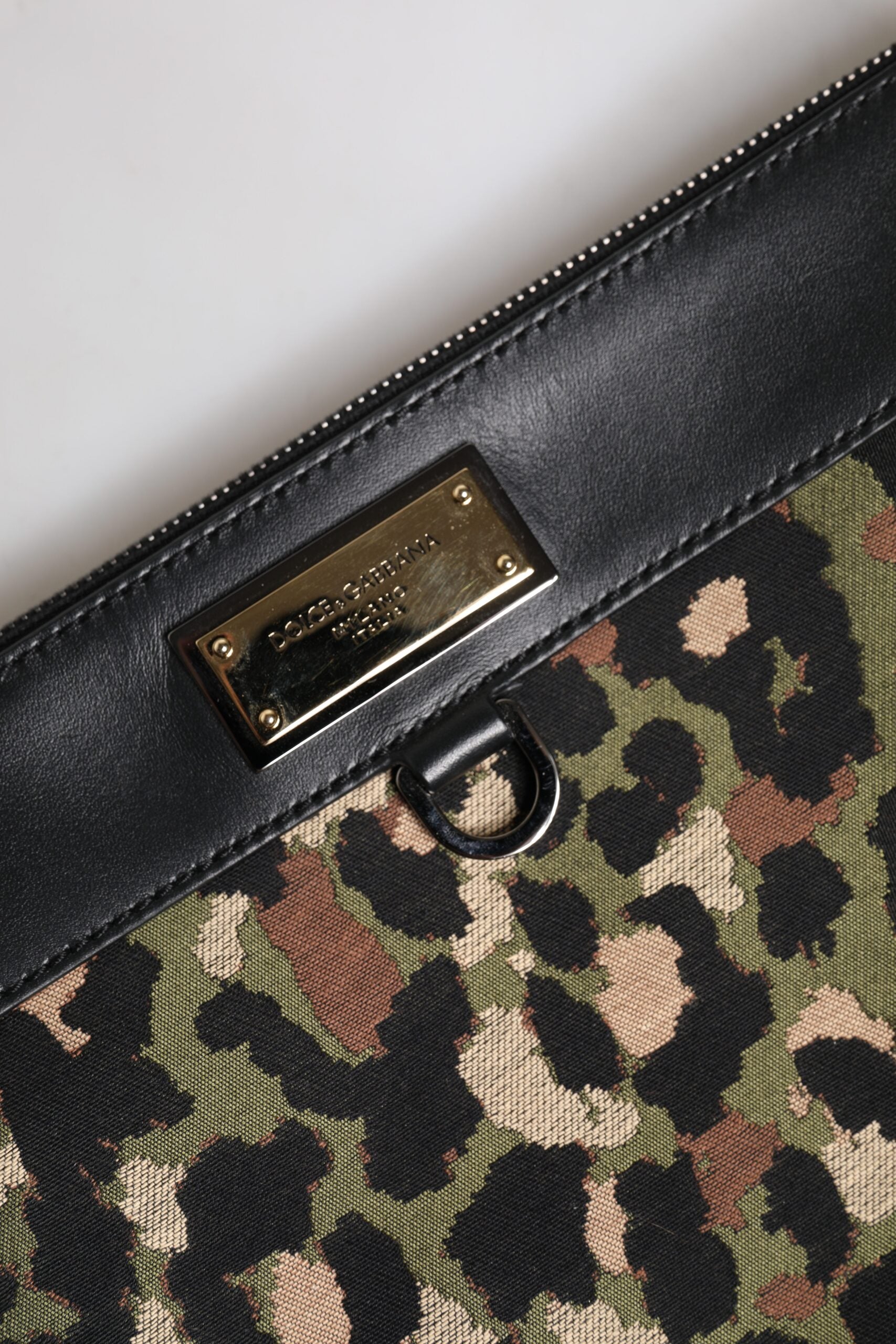 Dolce & Gabbana Flerfärgad Leopard Jacquard Mönstrad Logotyp Plack Väska