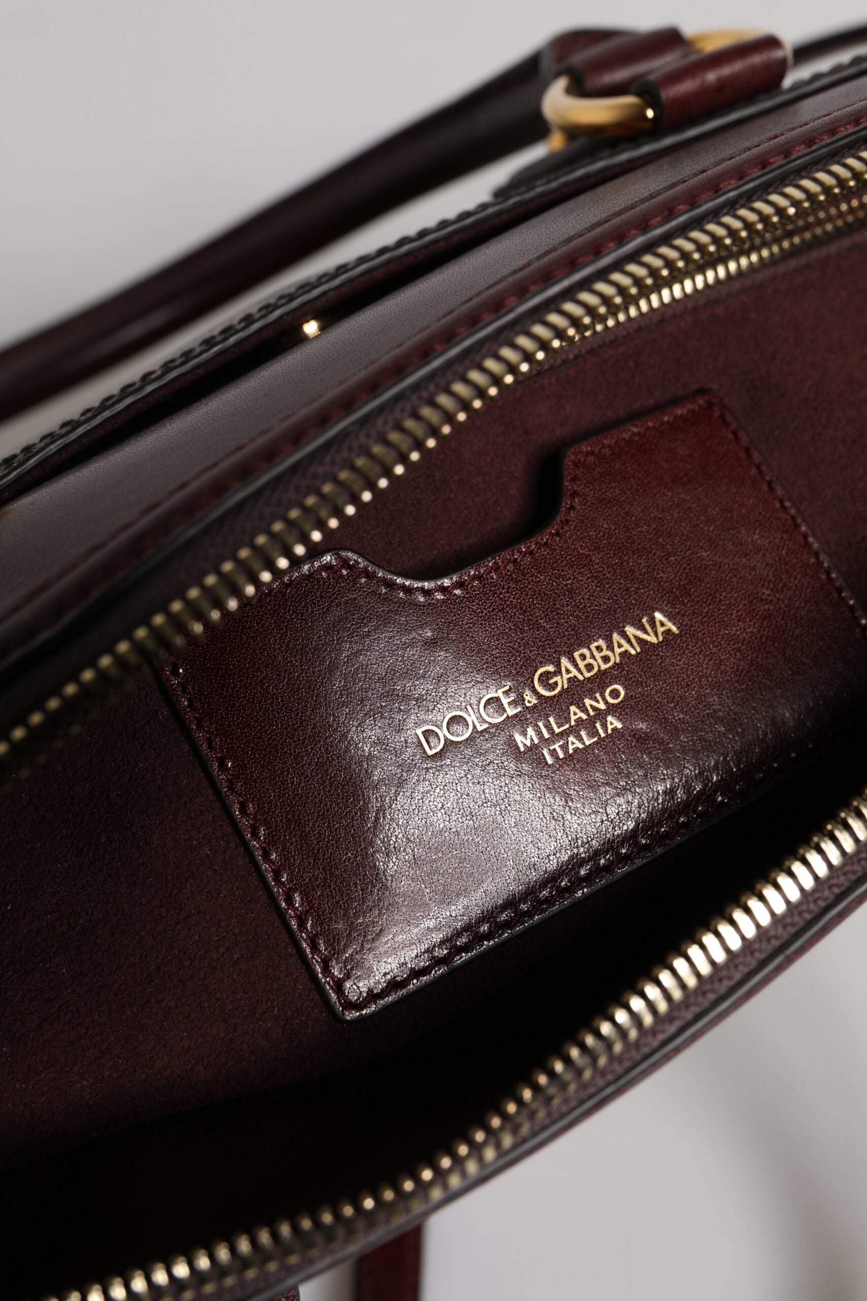 Dolce & Gabbana Brun Leopard Läder Duffelväska med Axelrem
