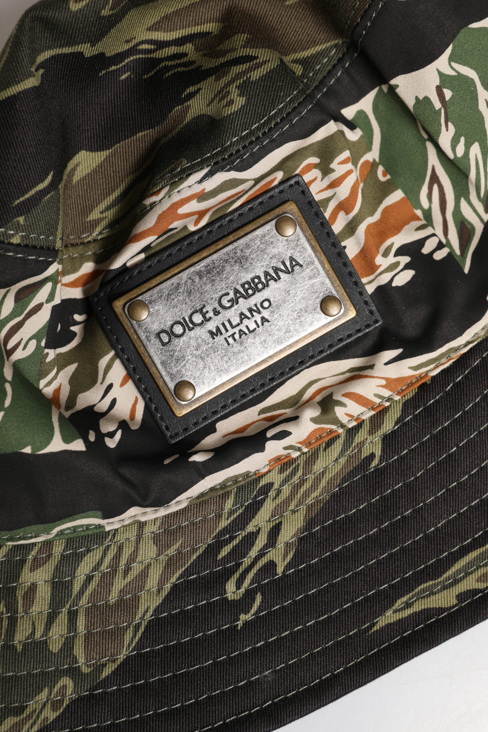 Dolce & Gabbana Flerfärgad DG Plaque Bredbrättad Bucket Hatt