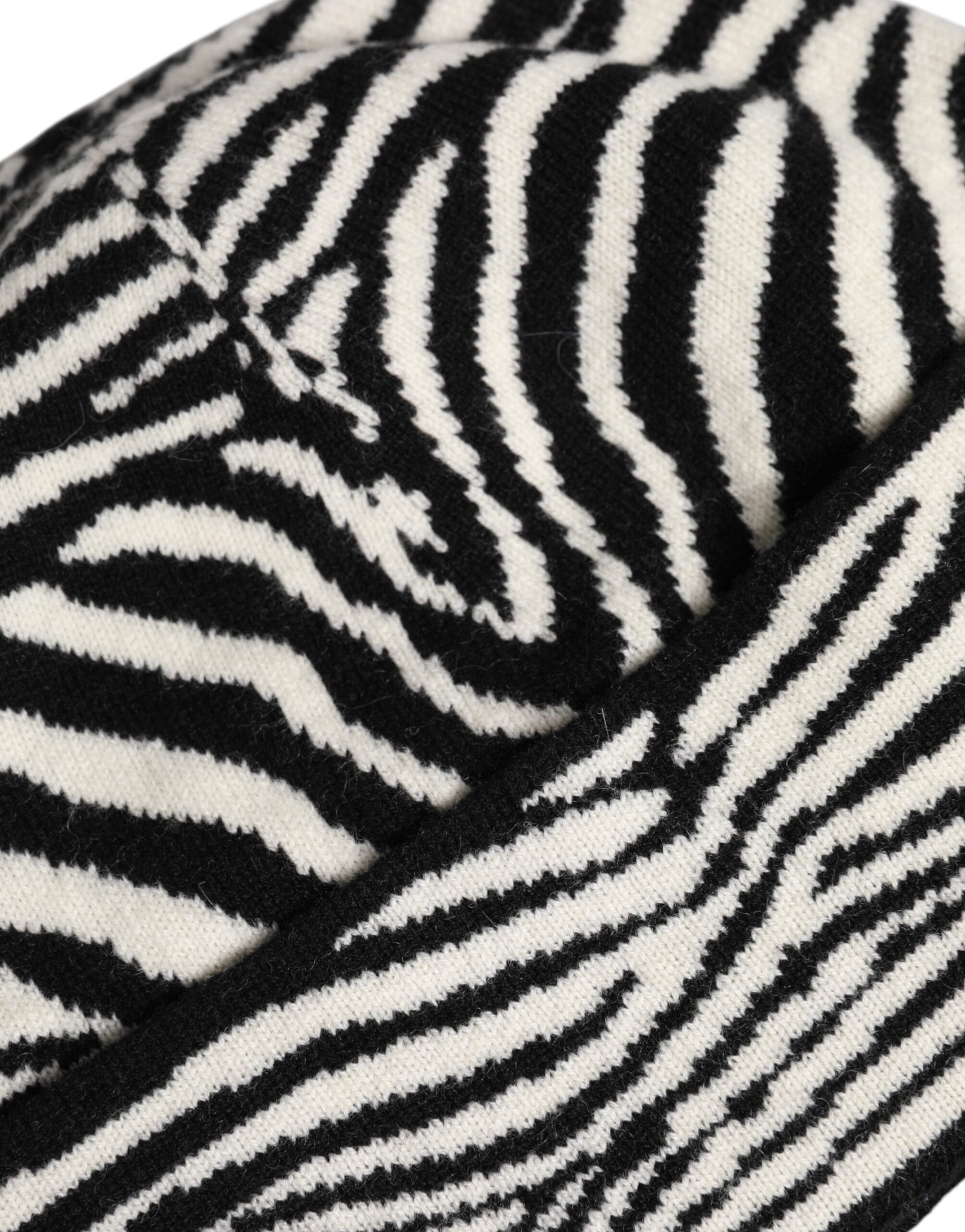 Dolce & Gabbana Svart Vit Zebra Stickad Vintermössa