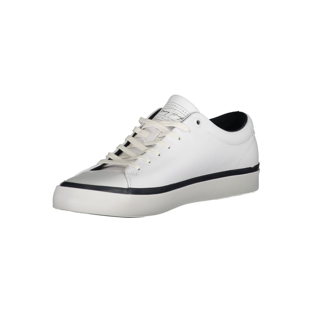 Tommy Hilfiger Förhöj ditt spel med snygga vita sneakers