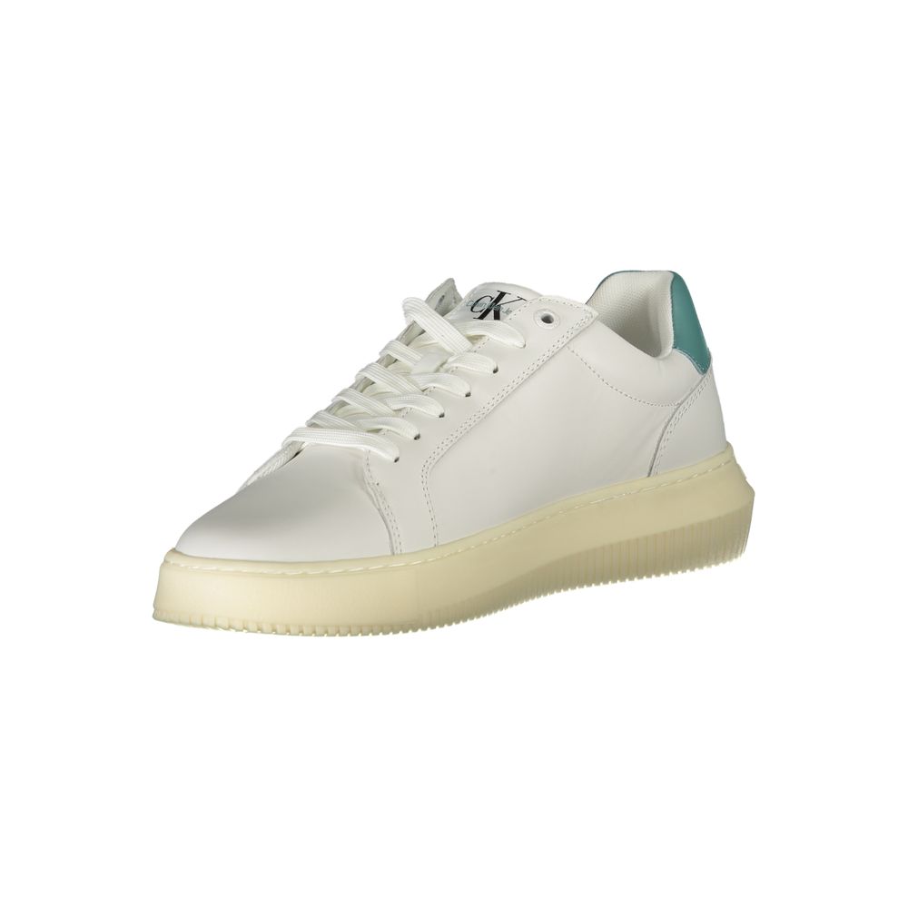 Calvin Klein Snygga vita sneakers med miljömedveten design