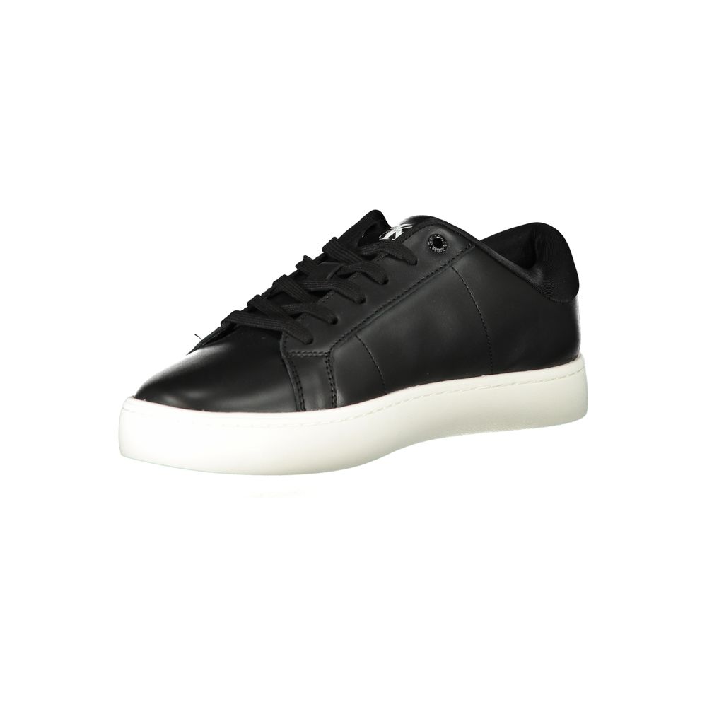 Calvin Klein miljömedvetna sneakers med signaturstil