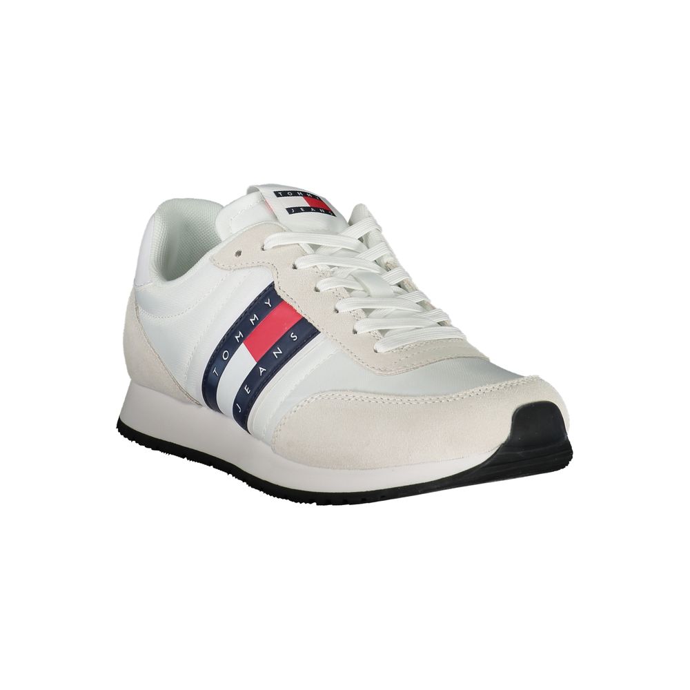 Tommy Hilfiger Sneakers i vitt med kontrasterande detaljer