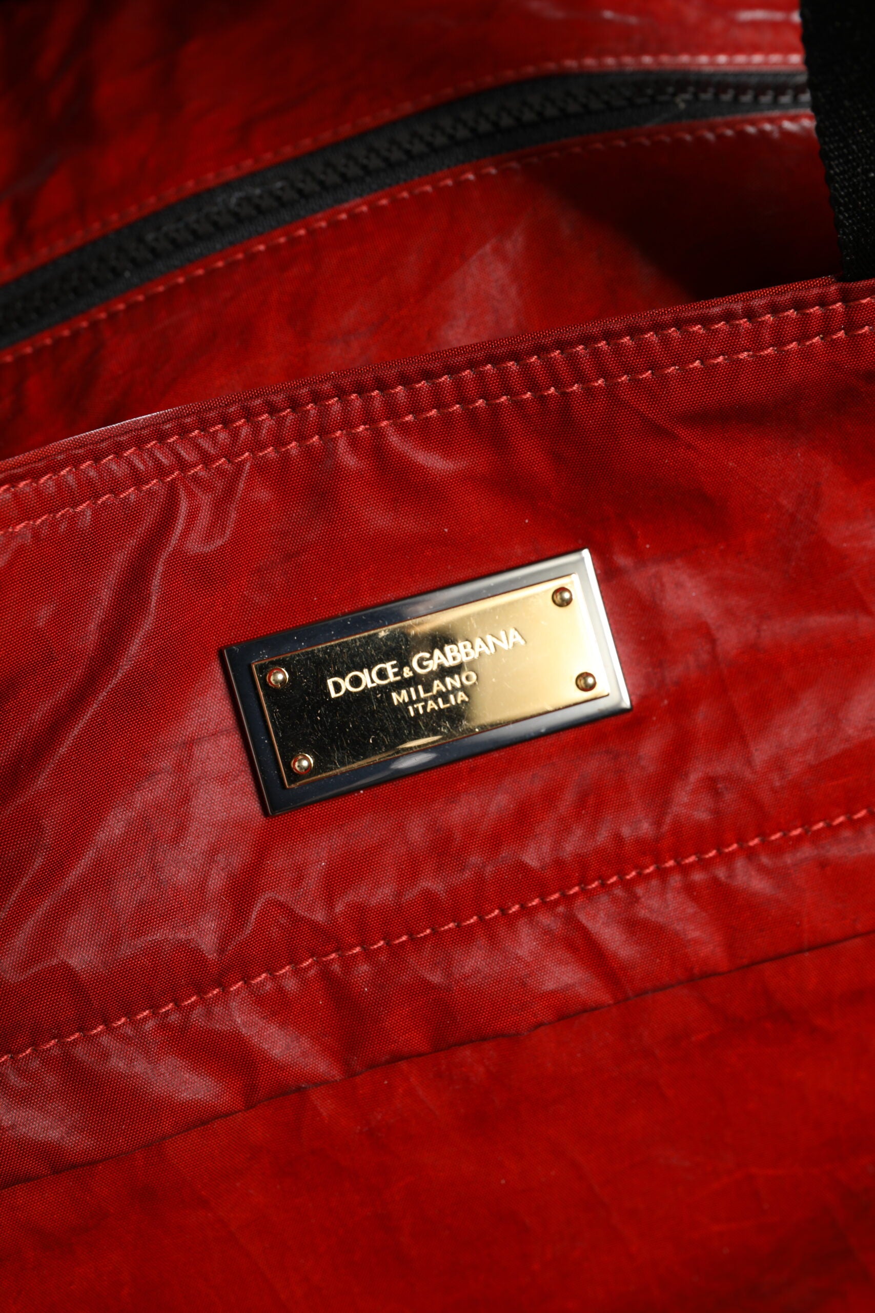Dolce & Gabbana Röd Nylon Hand Shoulder Duffel Resväska