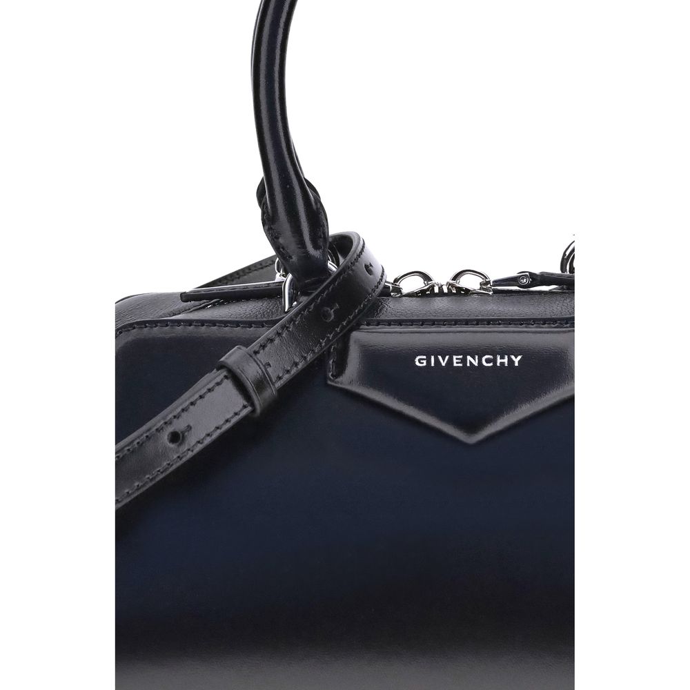 Givenchy Antigona East-West liten handväska