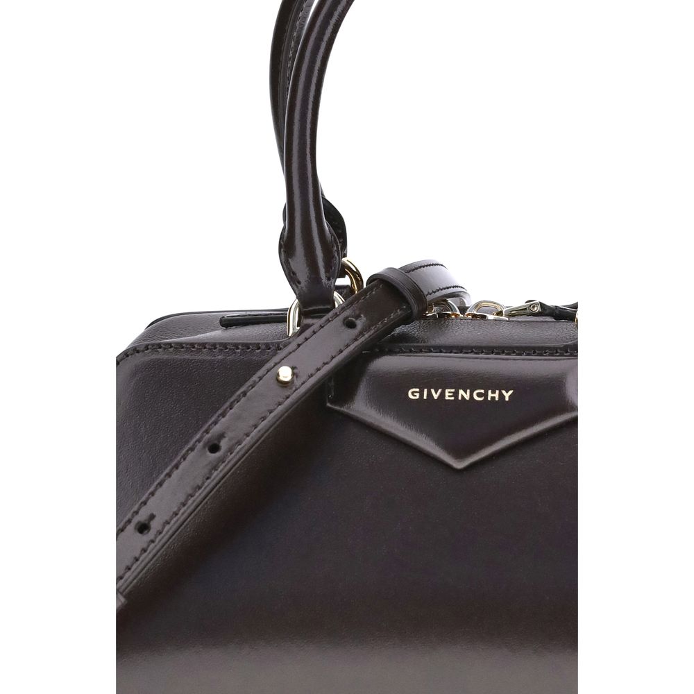 Givenchy Antigona East-West liten handväska