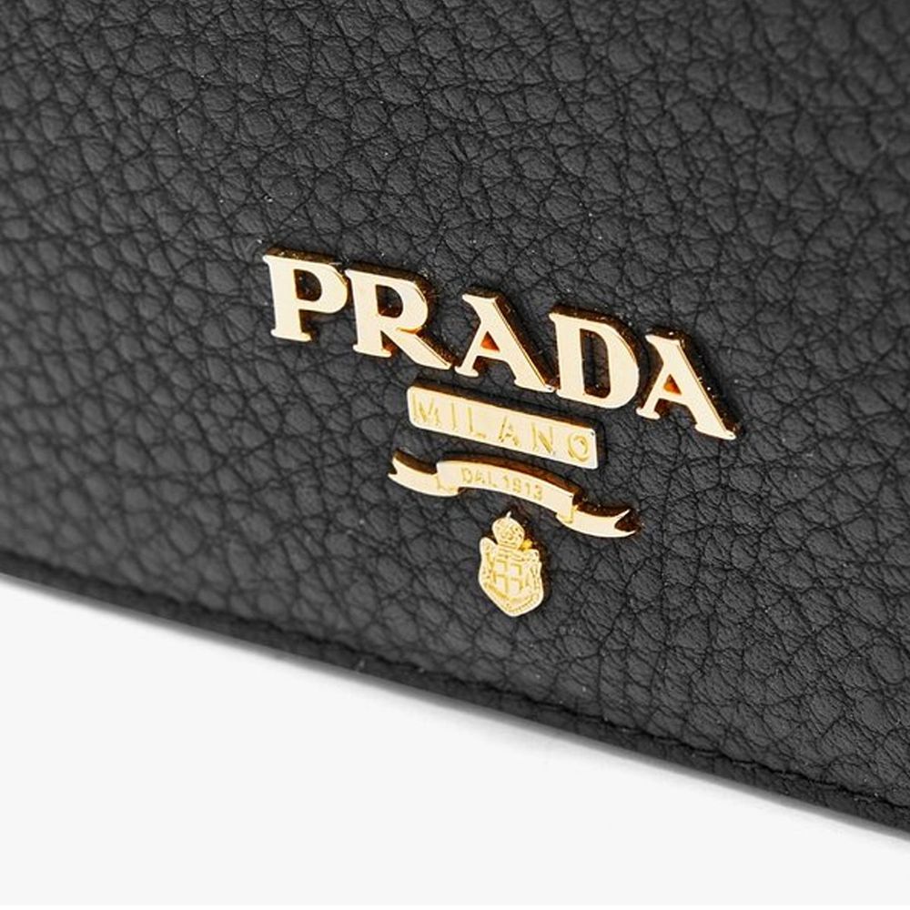 Prada-logotypkortshållare i läder