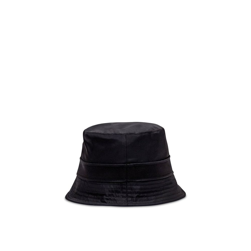 Moncler-keps med logotyp
