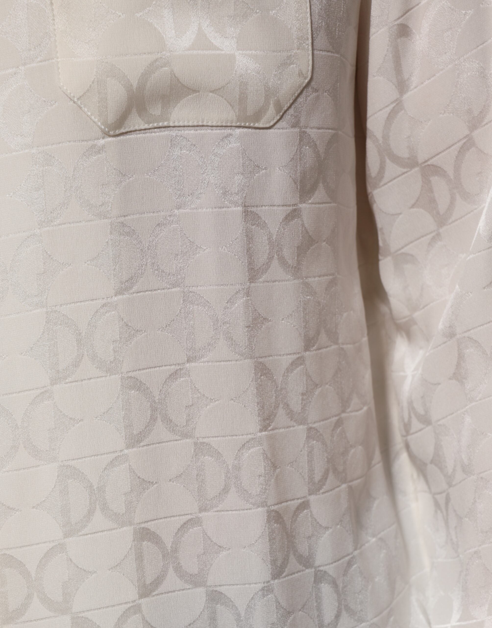 Dolce & Gabbana Vit Sidenskjorta med DG-logotyp och långa ärmar
