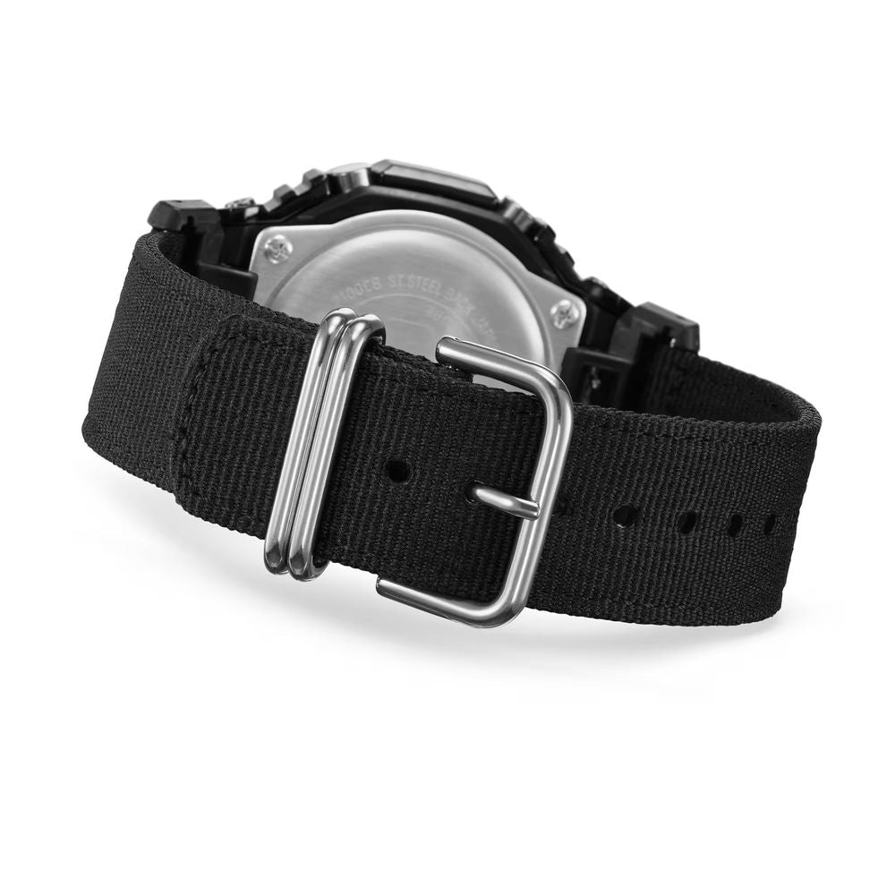 Casio svart tygklocka