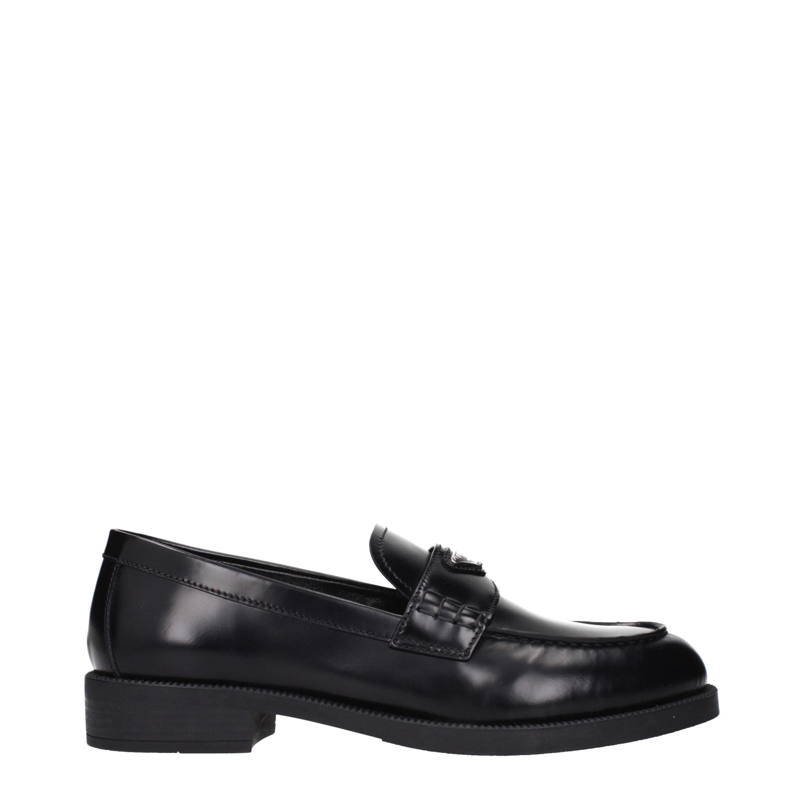 Prada svarta slip-on loafers i läder