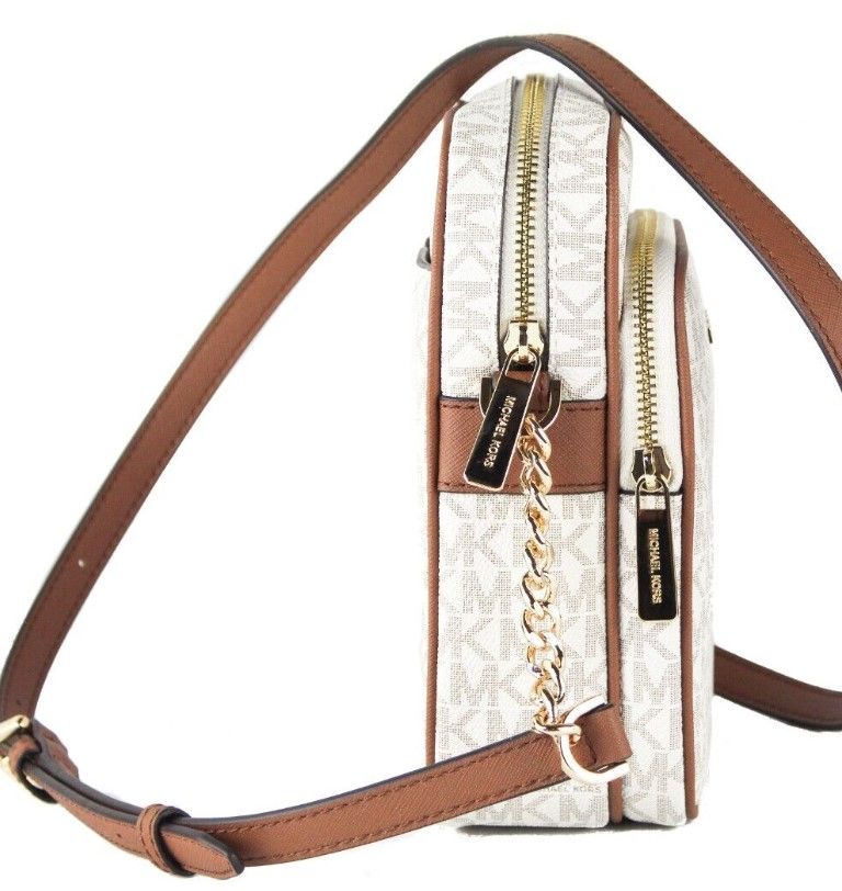 Michael Kors Jet Set Medium Vanilla PVC North South Chain Axelremsväska