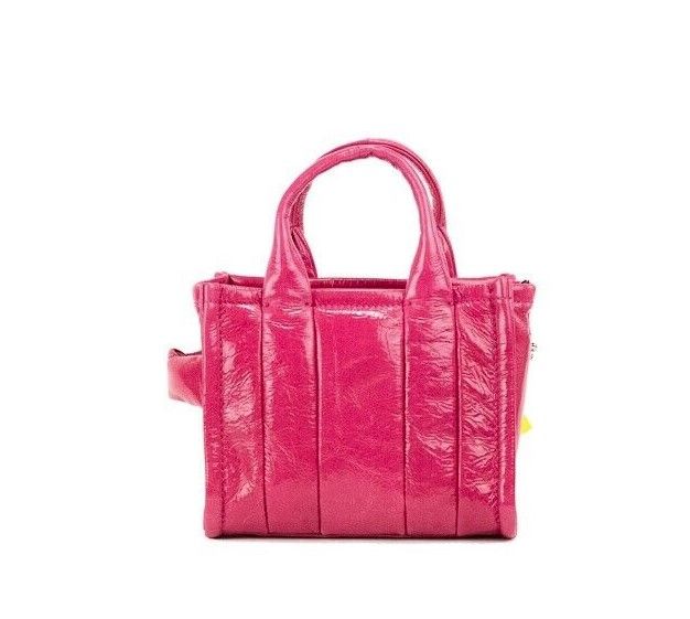 Marc Jacobs The Shiny Crinkle Micro Tote Magenta Läder Axelremsväska Handväska