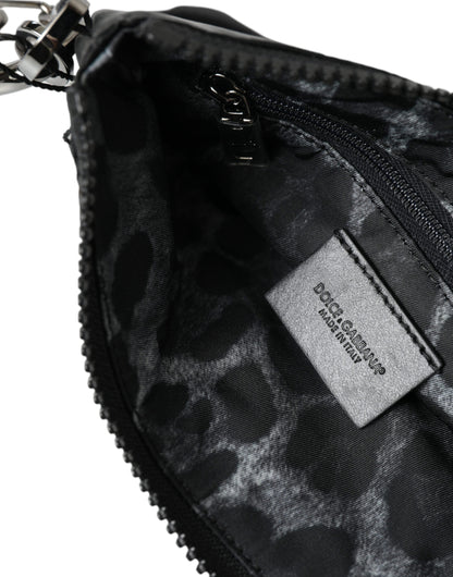 Dolce &amp;amp; Gabbana svart nylon nyckelringspåse med logotyp och plack kuvertväska