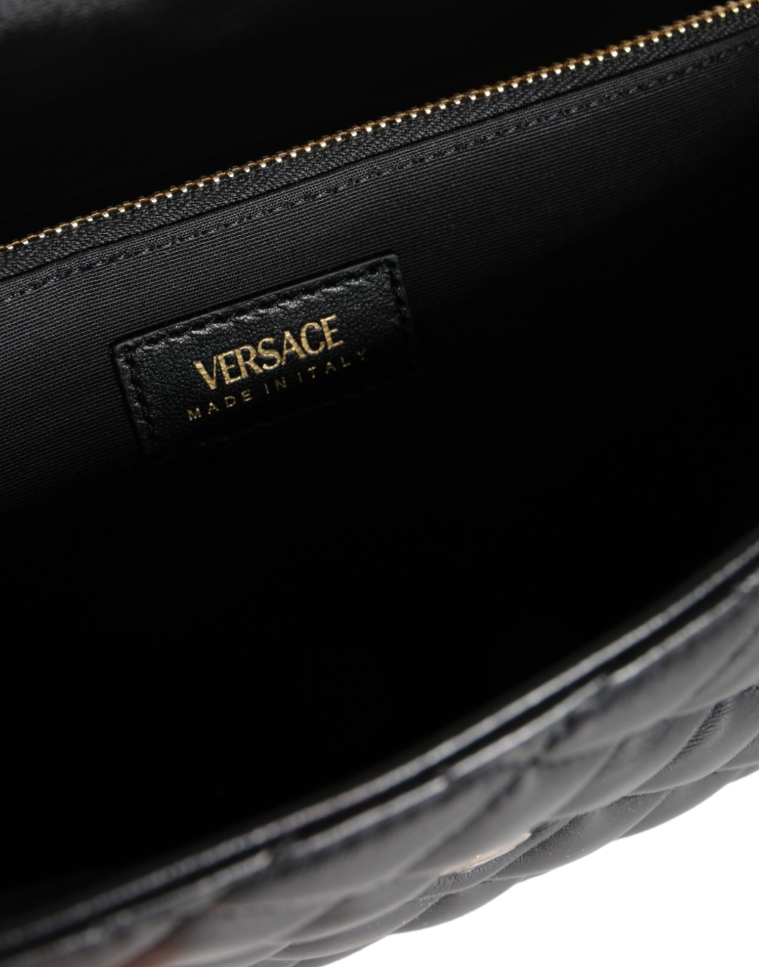 Versace svart quiltad axelväska i nappaläder