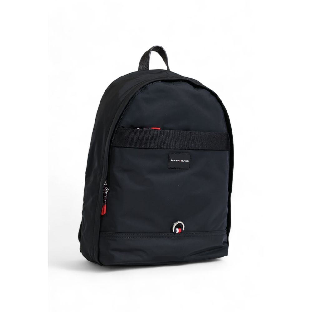 Tommy Hilfiger svart ryggsäck i återvunnen polyester