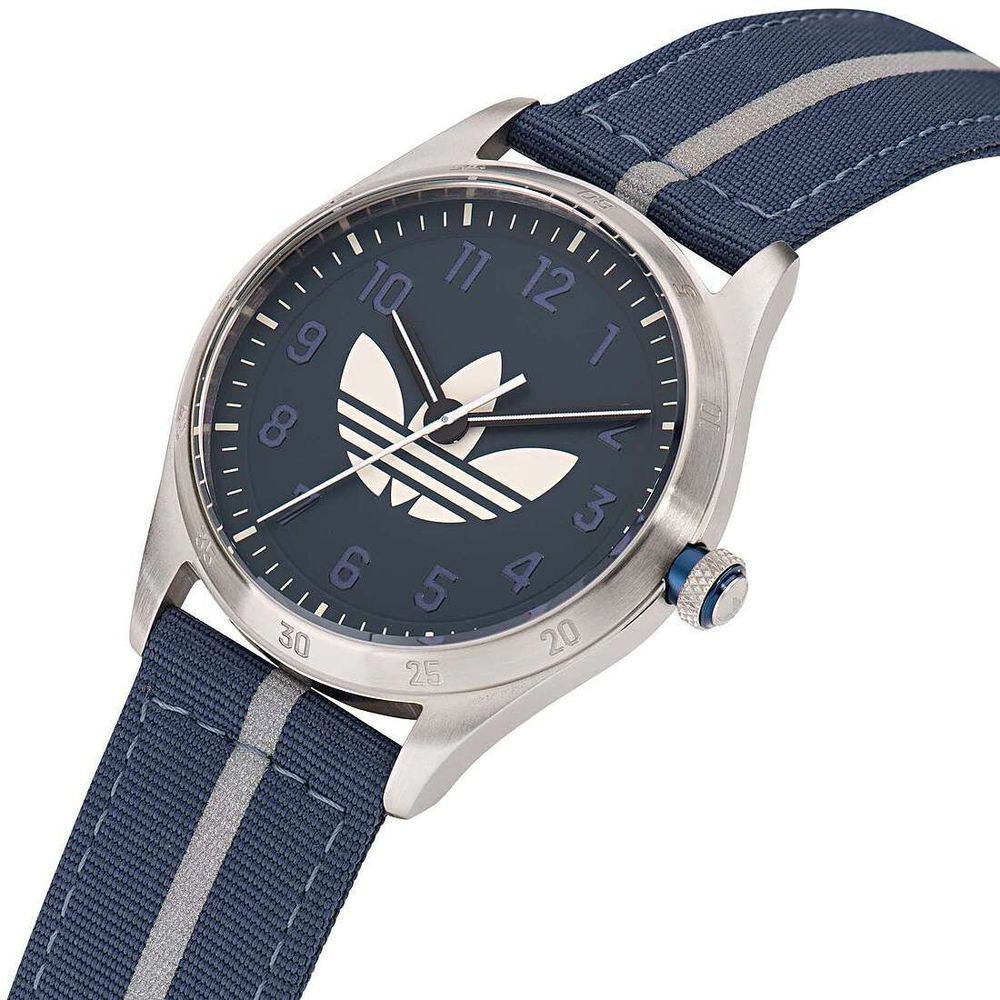 Adidas blå tygklocka