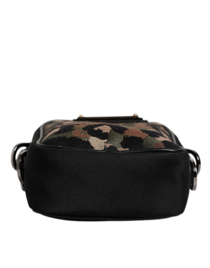 Dolce &amp;amp; Gabbana Flerfärgad Leopard Jacquard Logotypplack Halsremsväska