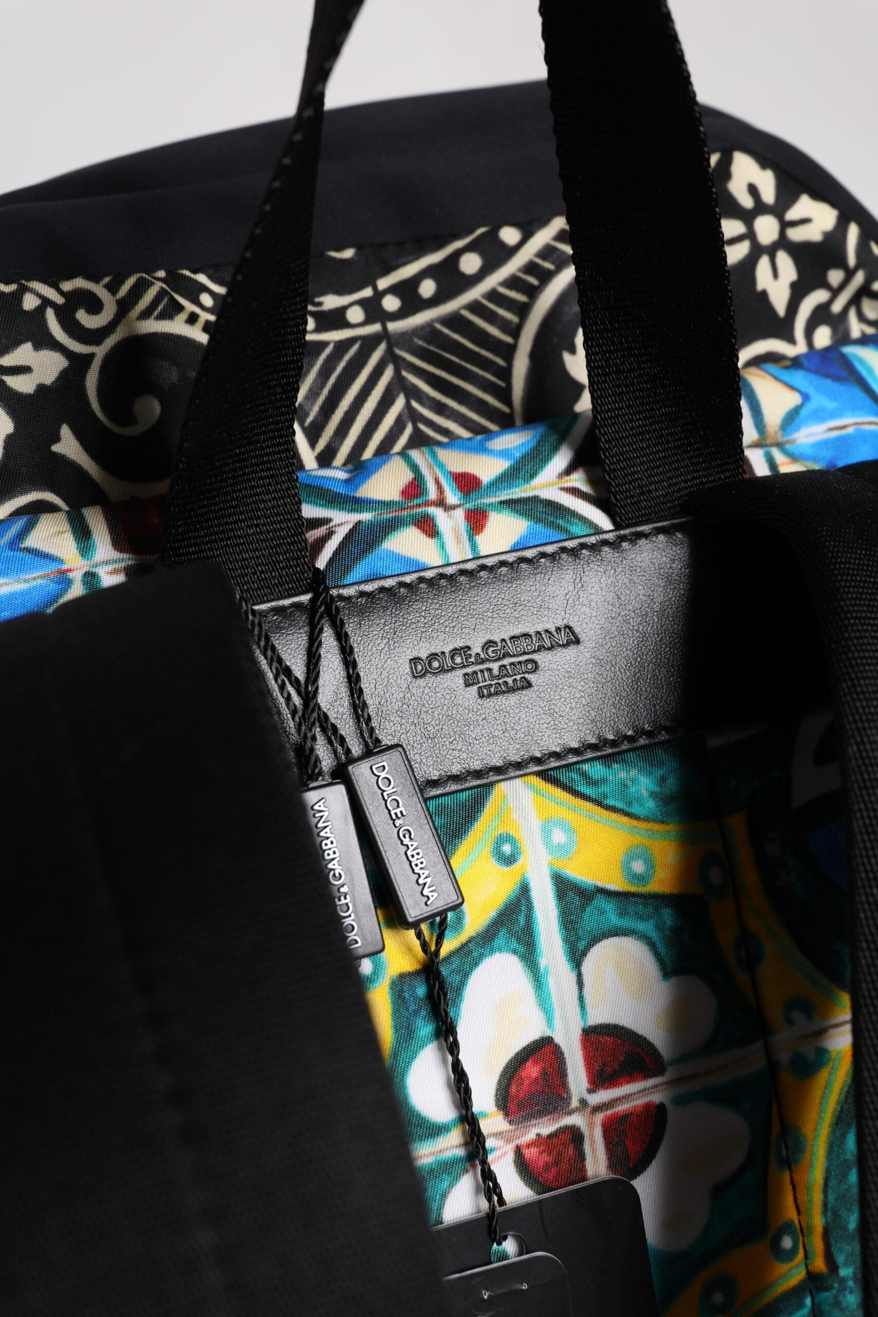 Dolce &amp;amp; Gabbana Flerfärgad Maiolica-tryck Nylon Ryggsäck Väska