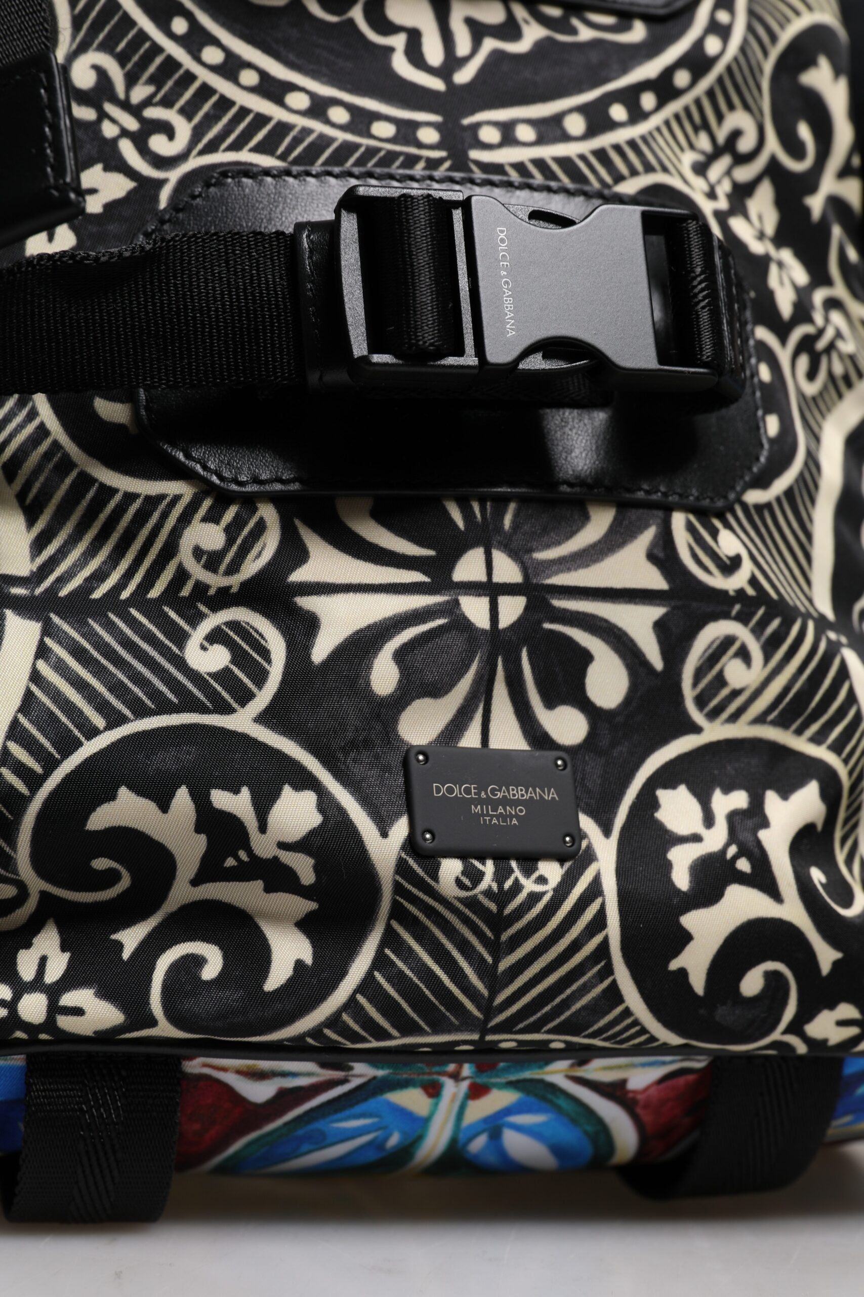 Dolce &amp;amp; Gabbana Flerfärgad Maiolica-tryck Nylon Ryggsäck Väska