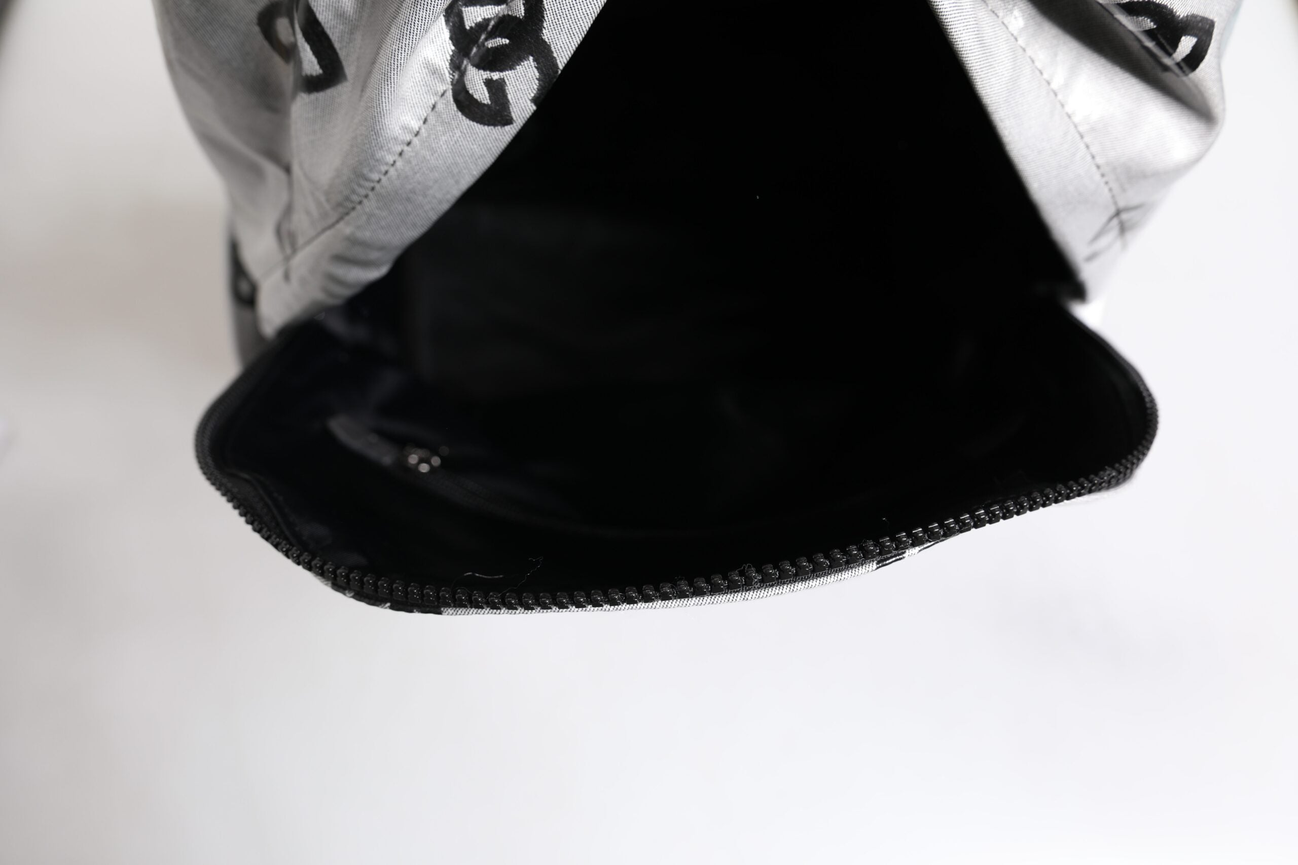Dolce &amp;amp; Gabbana Polyester Grå Svart DG Logo Plack Ryggsäck Väska