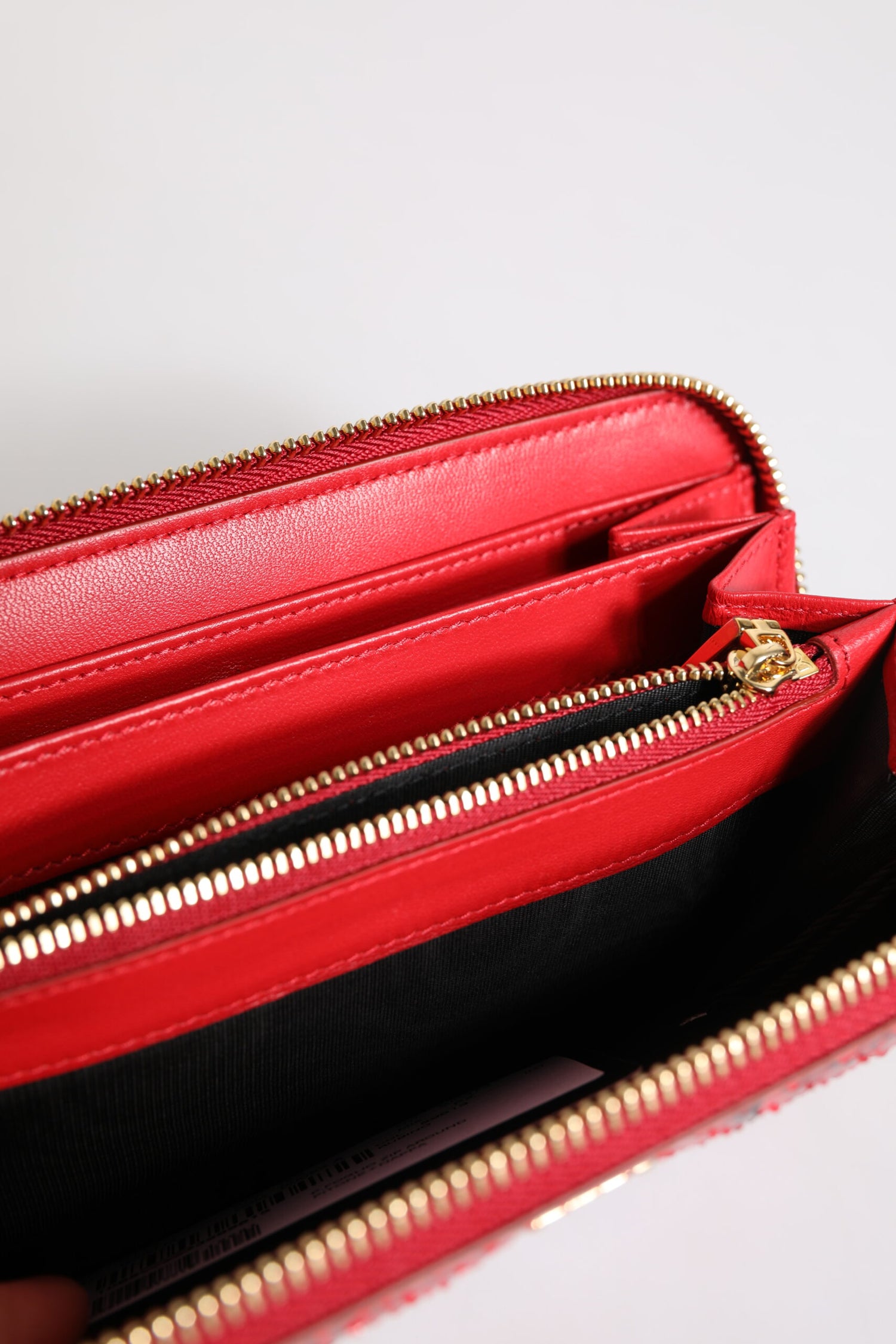Dolce &amp;amp; Gabbana Röd Exotisk Läderväska med Dragkedja och Continental Clutch