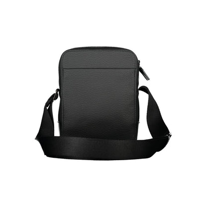 Calvin Klein Sleek svart axelväska med kontrasterande detaljer