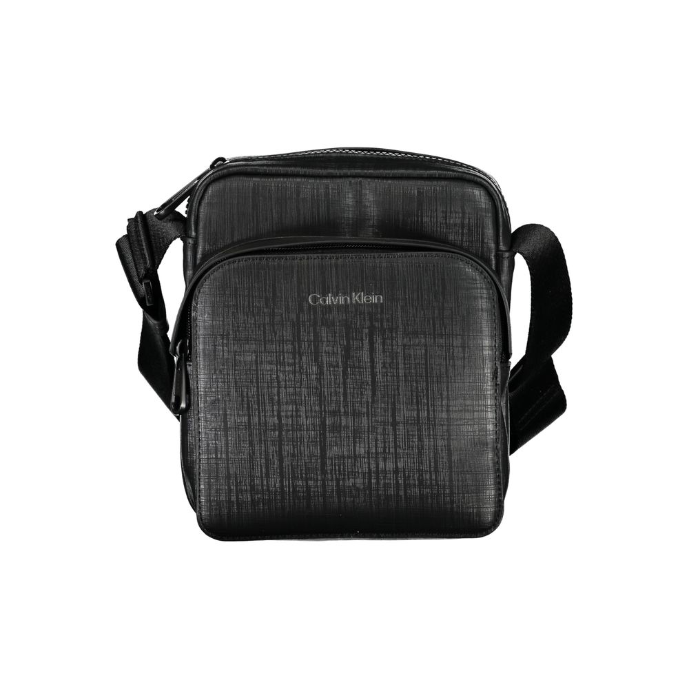 Calvin Klein elegant svart axelväska med kontrasterande detaljer