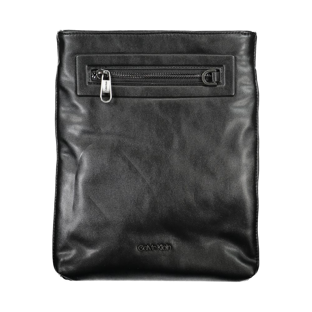 Calvin Klein Sleek svart axelväska med kontrastdetaljer