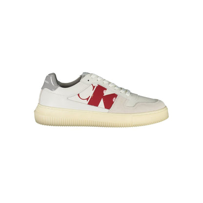 Calvin Klein – Eleganta vita sneakers med snörning och kontrastdetaljer