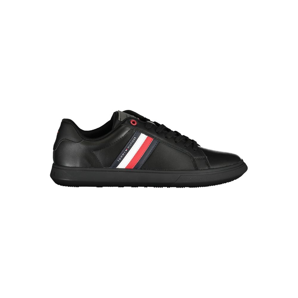 Tommy Hilfiger Chic svarta sneakers med ikoniska kontrastdetaljer