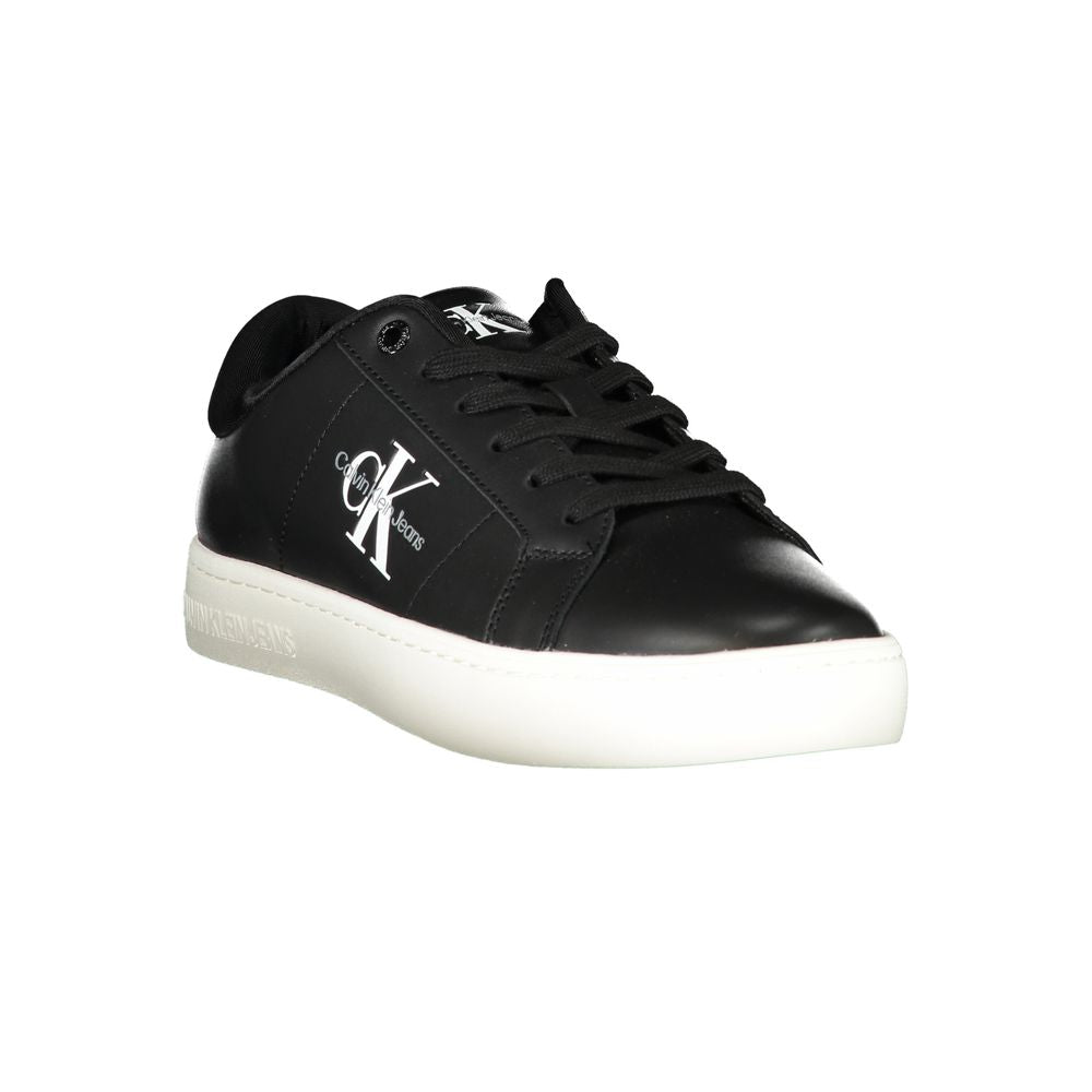 Calvin Klein miljömedvetna sneakers med signaturstil
