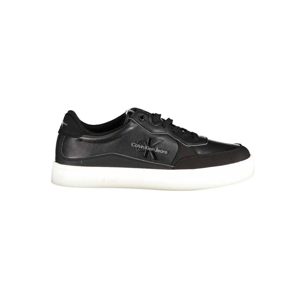 Calvin Klein Sneakers i svart med kontrastdetaljer