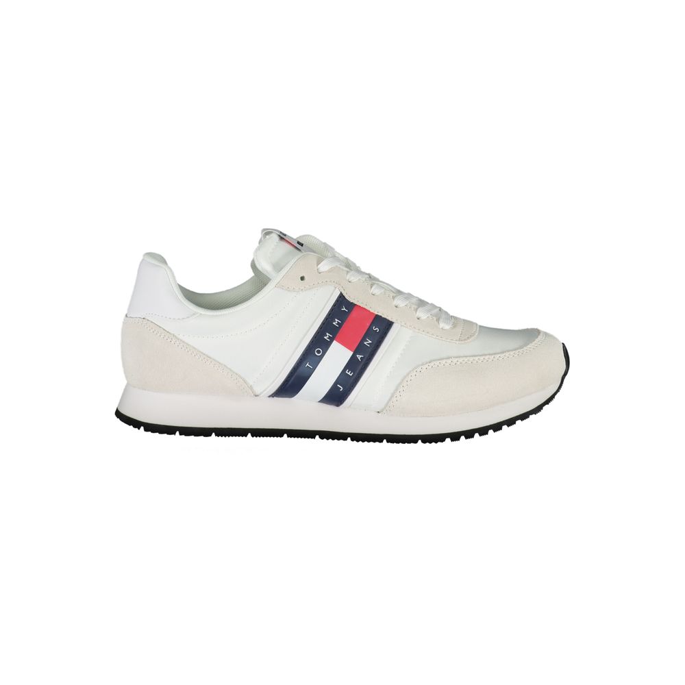 Tommy Hilfiger Sneakers i vitt med kontrasterande detaljer