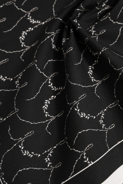 Dolce &amp;amp; Gabbana Svartvit Mönstrad Fyrkantig Foulard Halsduk